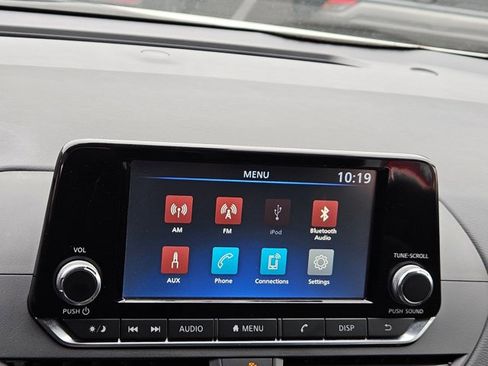 Used 2024 Nissan Altima 2.5 S image 17