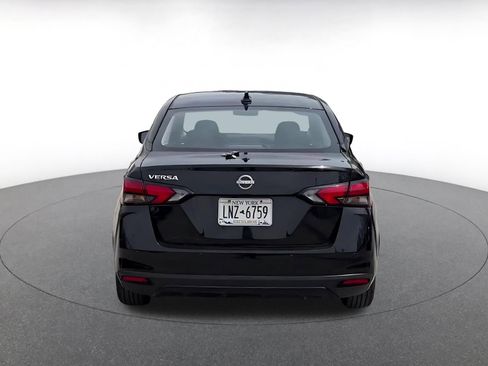 Used 2025 Nissan Versa SV FWD image 12