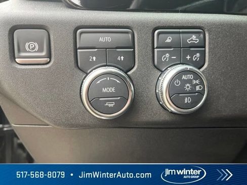 Certified 2025 GMC Sierra 1500 SLT AWD/4WD image 22