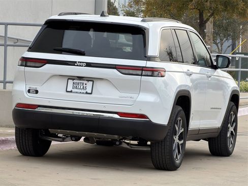 New 2025 Jeep Grand Cherokee Limited w/ Trailer Tow Package image 5