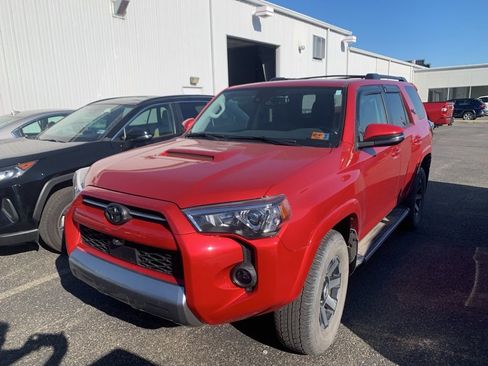 Used 2024 Toyota 4Runner TRD Off-Road Premium w/ Off Road Premium Plus Package AWD/4WD image 7