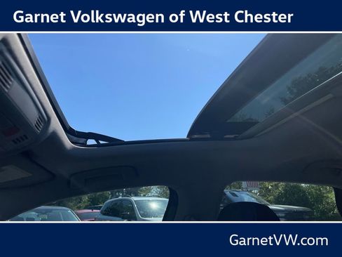 Certified 2025 Volkswagen Jetta SE FWD image 16