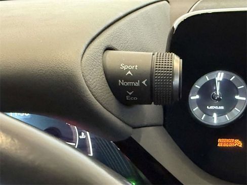 Certified 2022 Lexus ES 350 w/ Premium Package image 27