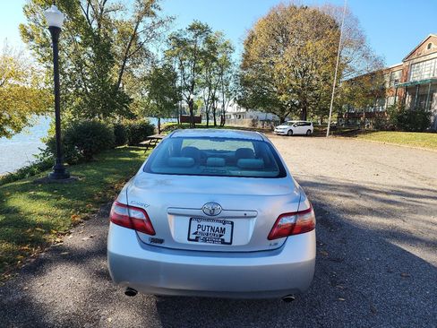 Used 2008 Toyota Camry LE image 4