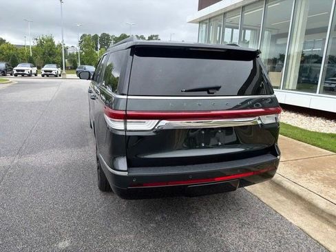 Used 2024 Lincoln Navigator L Black Label AWD/4WD image 11