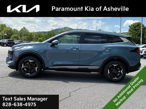 New 2026 Kia Sportage EX AWD/4WD image 3