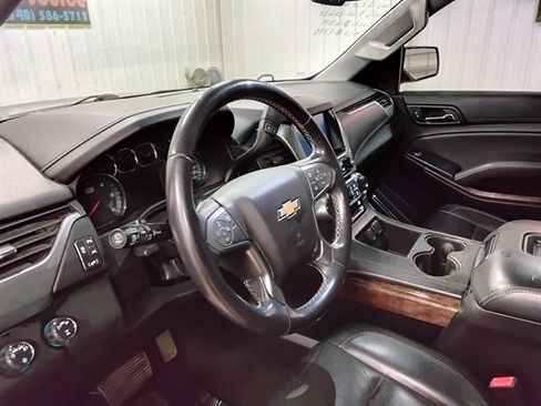 Used 2018 Chevrolet Tahoe LT image 11