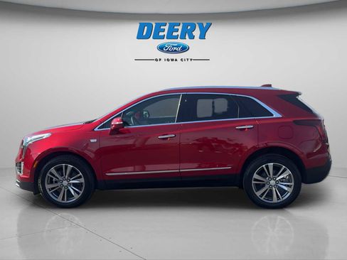 Used 2025 Cadillac XT5 Premium Luxury w/ Technology Package image 2