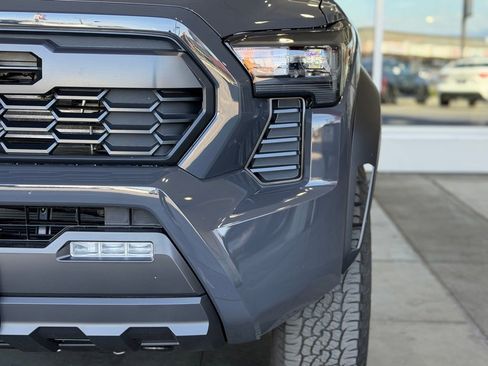 New 2026 Toyota Tacoma TRD Off-Road AWD/4WD image 5