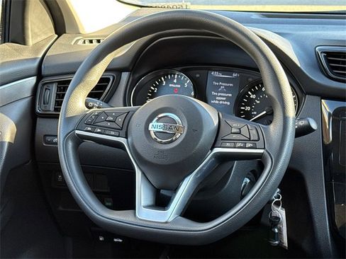 Used 2017 Nissan Rogue Sport S w/ S Appearance Package image 12