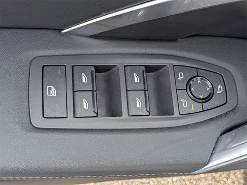 Used 2025 BMW X2 xDrive28i image 14