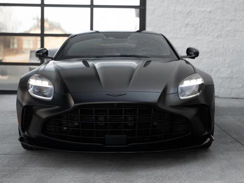 Used 2025 Aston Martin V8 Vantage Coupe image 7