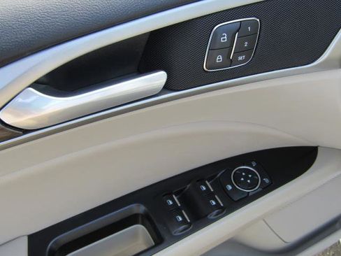 Certified 2020 Ford Fusion SEL FWD image 16