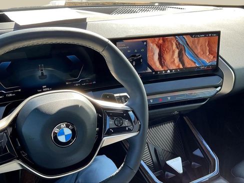 Certified 2025 BMW X3 xDrive30i w/ Premium Package image 17