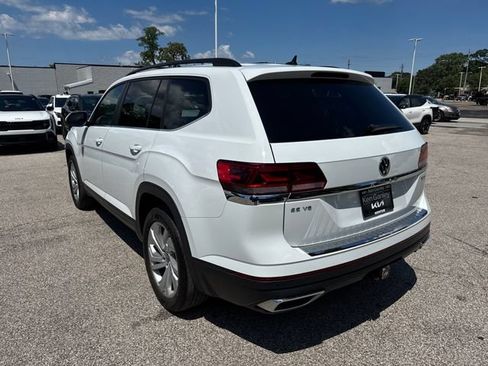 Used 2023 Volkswagen Atlas SE AWD/4WD image 3