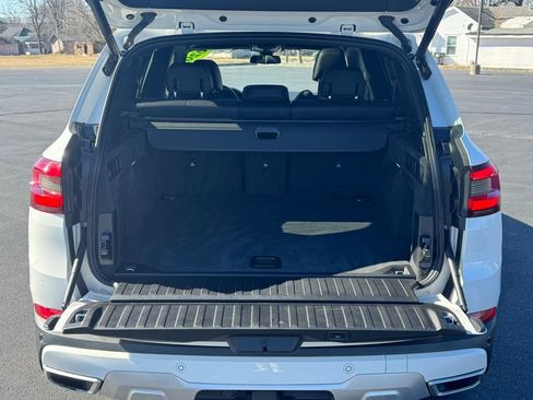 Used 2020 BMW X5 xDrive40i w/ Premium Package image 27
