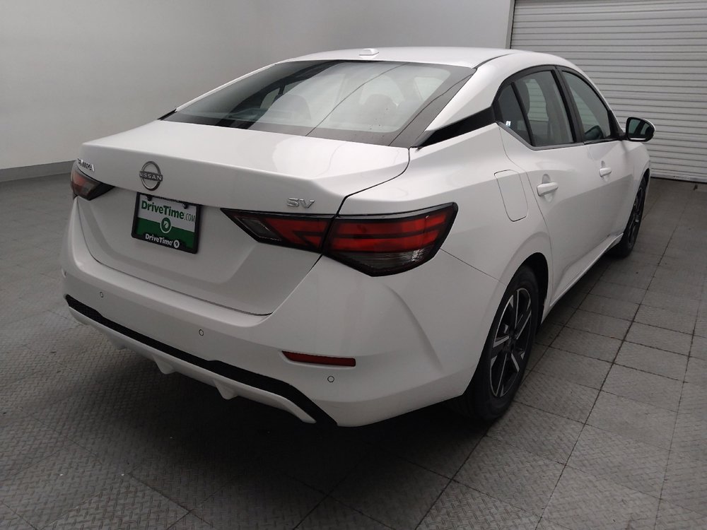 Used 2024 Nissan Sentra SV FWD image 9
