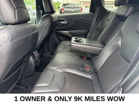Used 2020 Jeep Cherokee Latitude Plus AWD/4WD image 19
