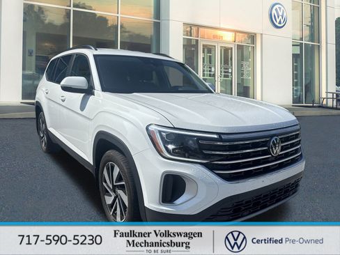 Used 2024 Volkswagen Atlas SE AWD/4WD image 1