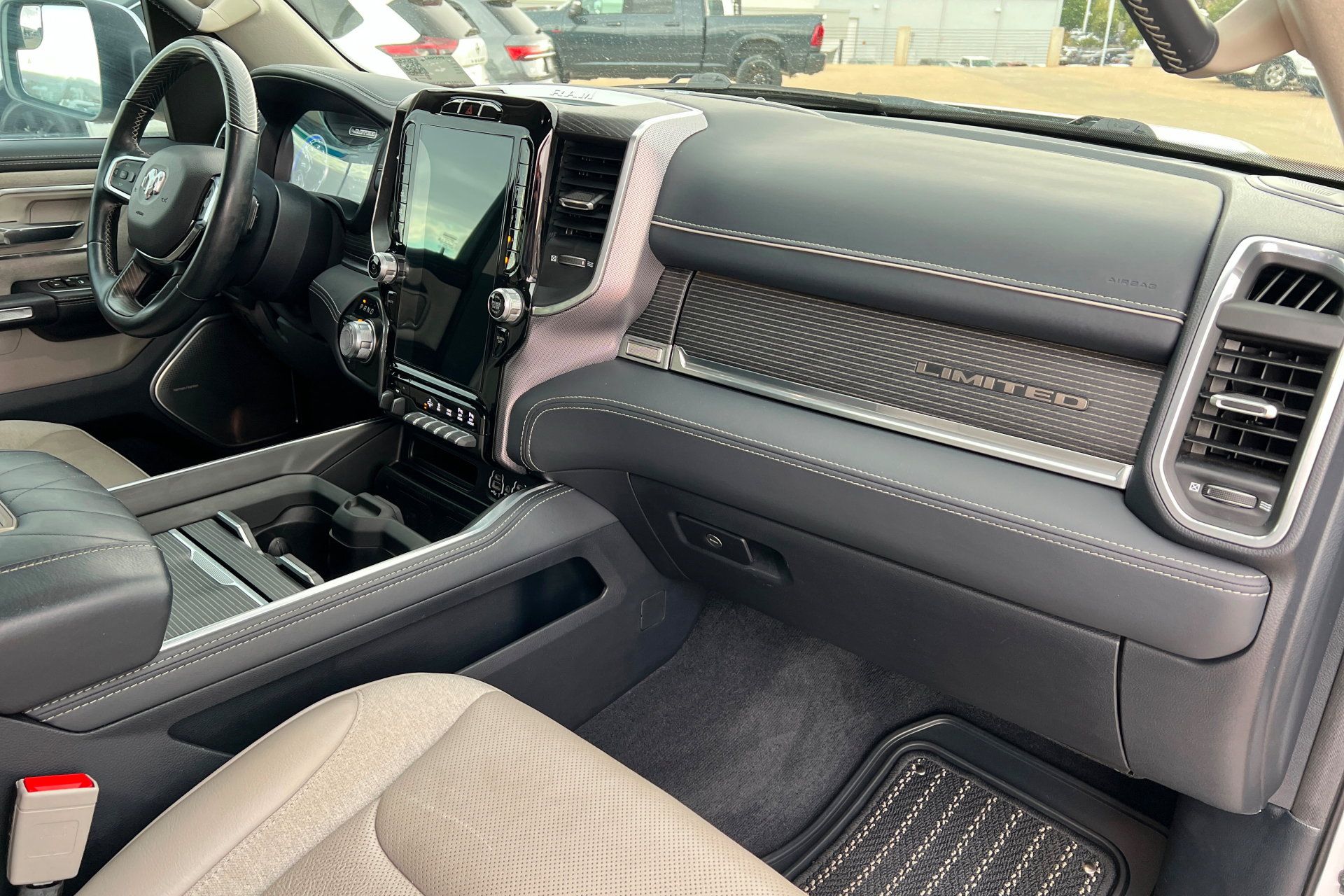 Used 2022 RAM 1500 Limited AWD/4WD image 23