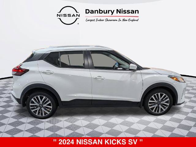 Certified 2024 Nissan Kicks SV FWD image 2