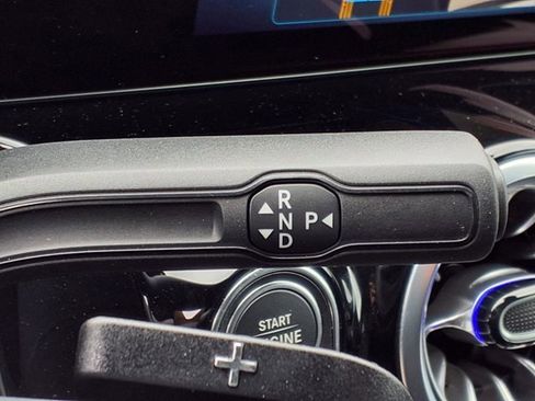 Used 2025 Mercedes-Benz GLA 250 image 10