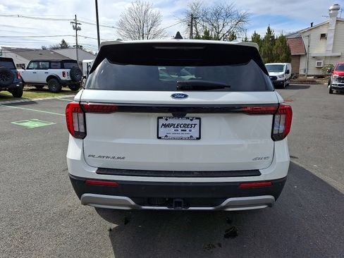 Certified 2025 Ford Explorer Platinum w/ LUX Leather Package AWD/4WD image 6