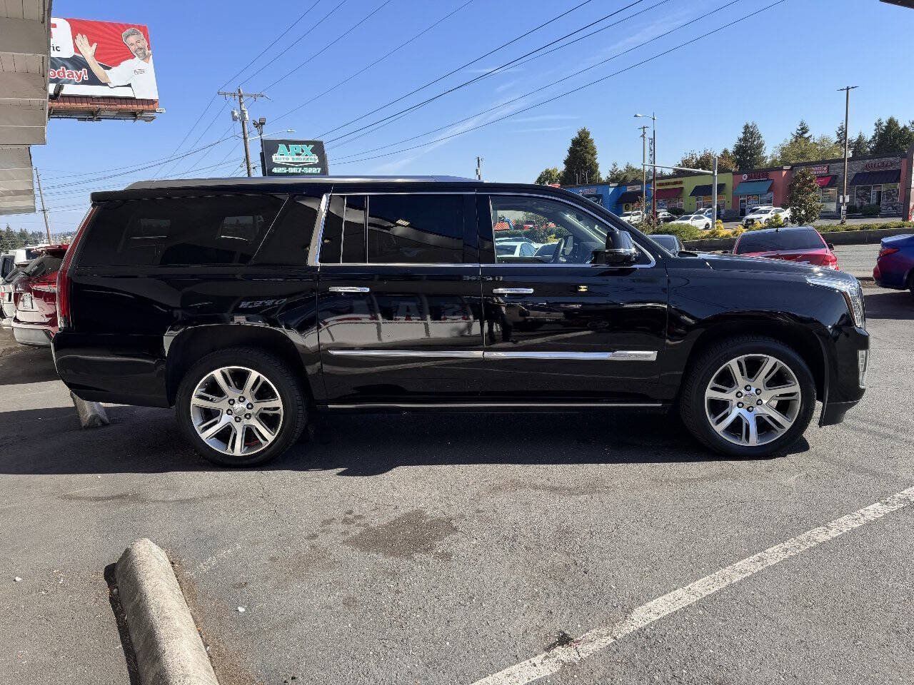 Used 2015 Cadillac Escalade ESV Premium AWD/4WD image 10