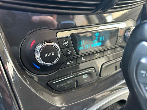 Used 2014 Ford Escape Titanium image 25