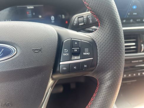 Certified 2025 Ford Escape ST-Line Elite w/ Premium Technology Package AWD/4WD image 31