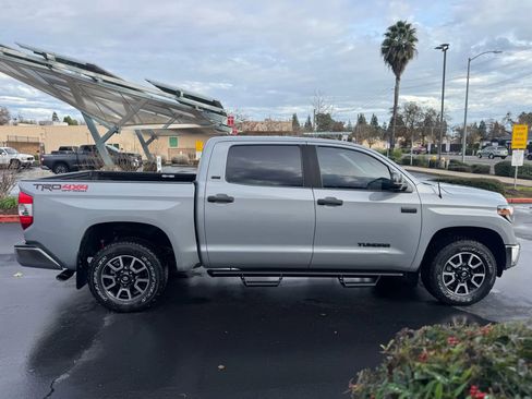 Used 2019 Toyota Tundra SR5 w/ TRD Off Road Package image 7