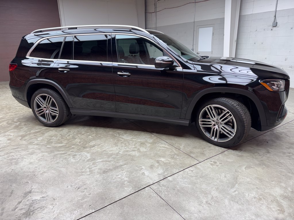 Used 2025 Mercedes-Benz GLS 450 4MATIC image 6