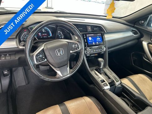Used 2016 Honda Civic Touring image 5