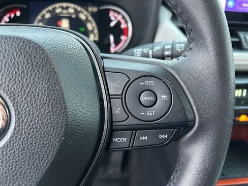 Used 2024 Toyota RAV4 Adventure image 15