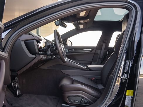 Certified 2026 Porsche Panamera 4 AWD/4WD image 22