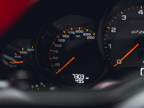 Used 2018 Porsche 911 GT2 RS RWD image 43