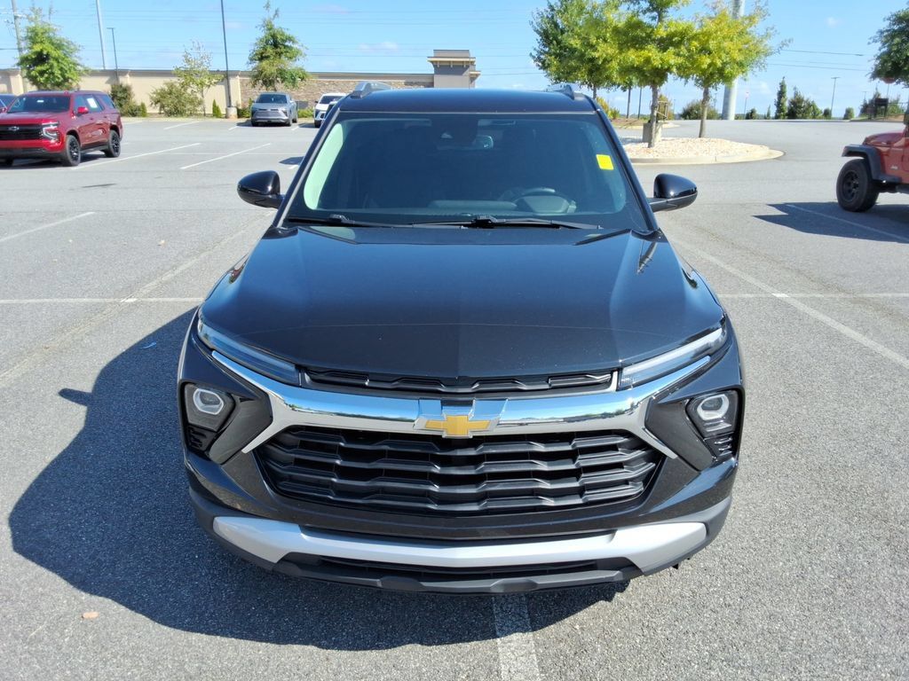 Certified 2024 Chevrolet TrailBlazer LT w/ Convenience Package FWD image 2