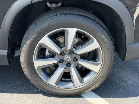 Used 2024 Honda Pilot Elite image 37