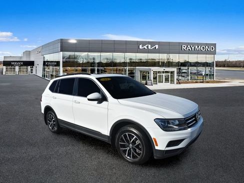 Used 2021 Volkswagen Tiguan SE FWD image 10