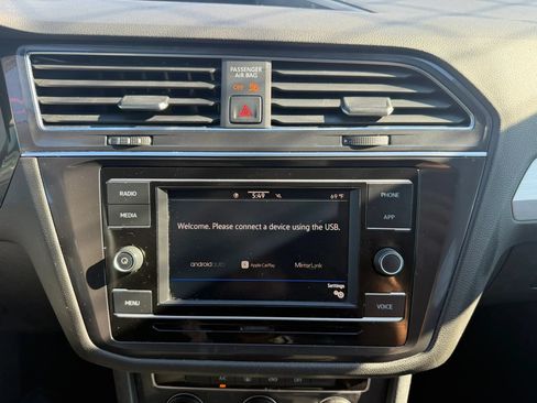 Used 2021 Volkswagen Tiguan S FWD image 18