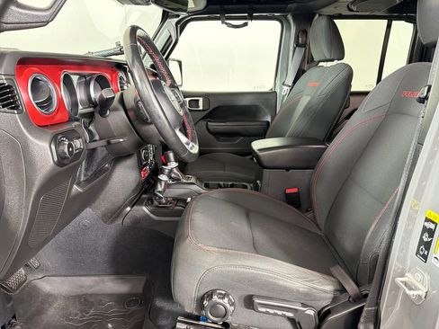 Used 2022 Jeep Wrangler Unlimited Rubicon w/ Cold Weather Group AWD/4WD image 18