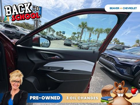 Used 2025 Chevrolet Trax LT FWD image 32