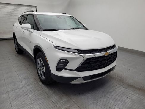 Used 2024 Chevrolet Blazer LT w/ Convenience Package FWD image 13