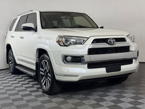 Used 2019 Toyota 4Runner Limited AWD/4WD image 7