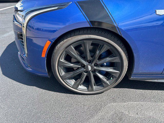 Used 2023 Cadillac CT4 Sport w/ LPO, ONYX Package RWD image 10
