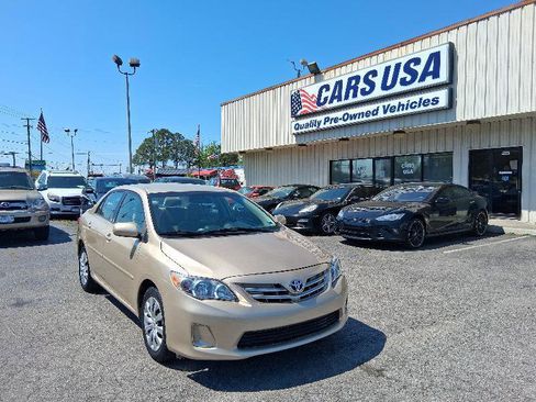 Used 2013 Toyota Corolla LE image 2