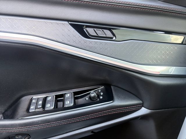 Used 2025 Jeep Wagoneer S Limited AWD/4WD image 19