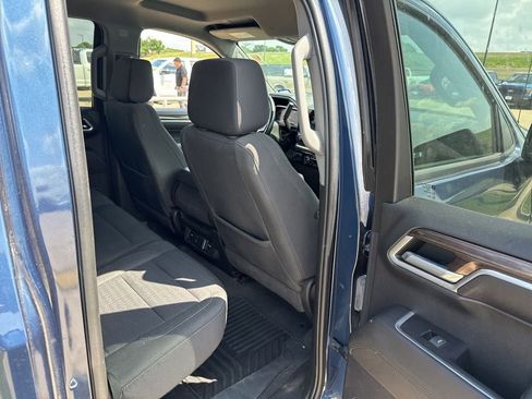 Used 2023 Chevrolet Silverado 1500 LT image 12