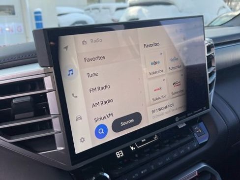 Used 2024 Toyota Sequoia Platinum image 9