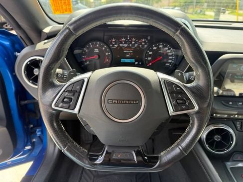 Used 2017 Chevrolet Camaro SS RWD image 11